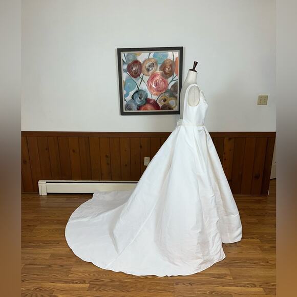 David’s Bridal Wedding Dress Style WG3709 soft white - Picture 6 of 13
